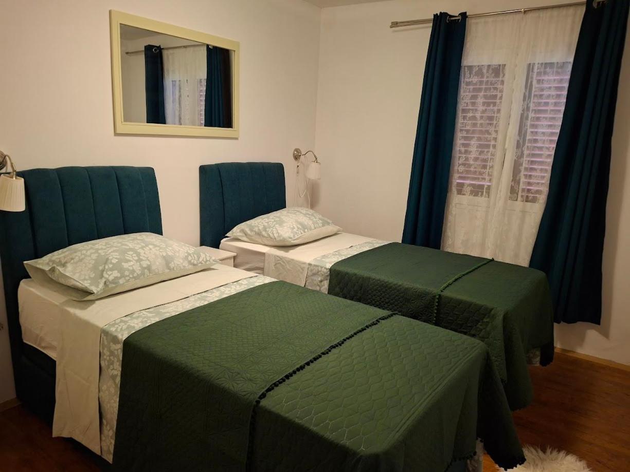 Apartments Popaj Komiža Zewnętrze zdjęcie