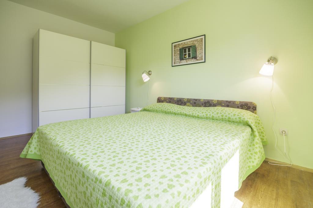 Apartments Popaj Komiža Zewnętrze zdjęcie