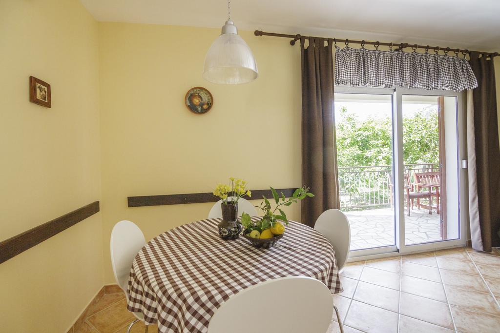 Apartments Popaj Komiža Zewnętrze zdjęcie