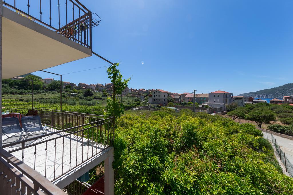 Apartments Popaj Komiža Zewnętrze zdjęcie