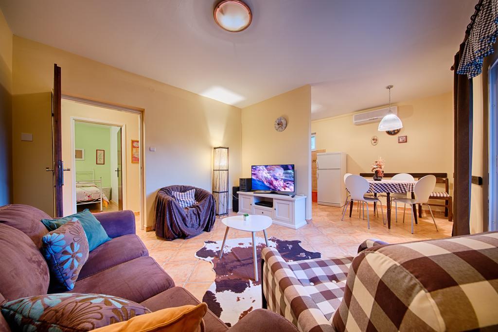 Apartments Popaj Komiža Zewnętrze zdjęcie